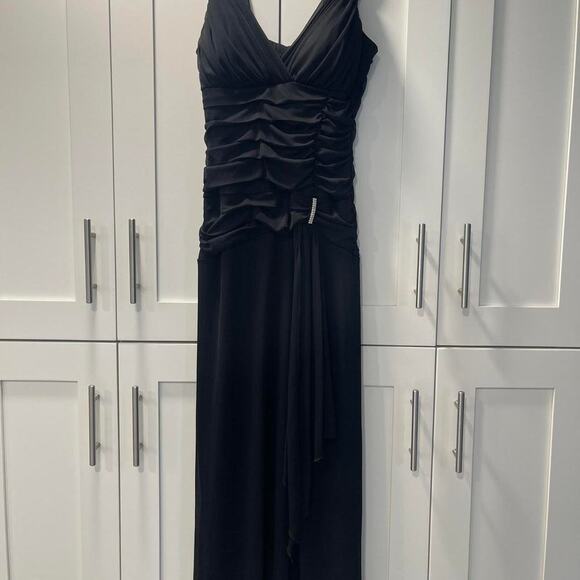 Black Ruched Maxi Dress size 8 - Picture 1 of 6